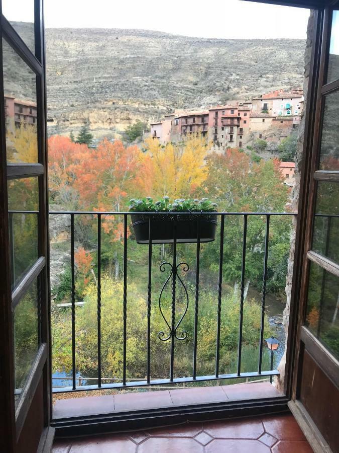 Apartamento Portal del Agua Albarracín Esterno foto